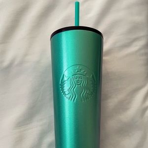 ✨ Brand New with tags Starbucks Stainless Steel Green Tumbler✨